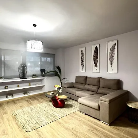 Pandora Loft
